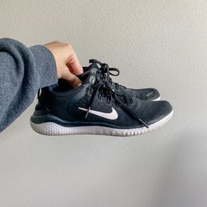 Womens nike free runs